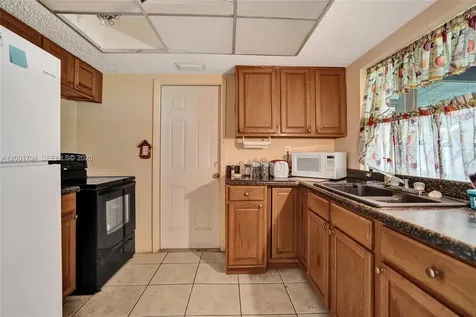 5712 NW 66th Avenue Tamarac FL 33321