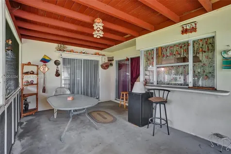 5712 NW 66th Avenue Tamarac FL 33321