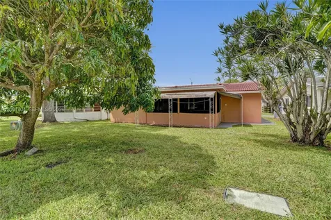 5712 NW 66th Avenue Tamarac FL 33321