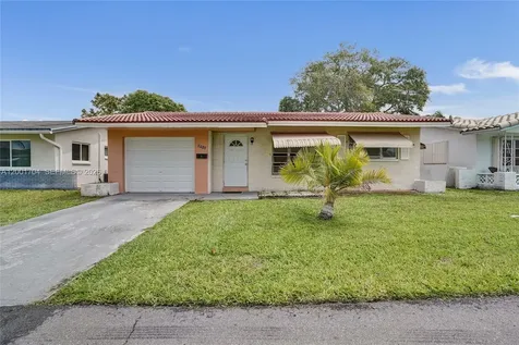 5712 NW 66th Avenue Tamarac FL 33321