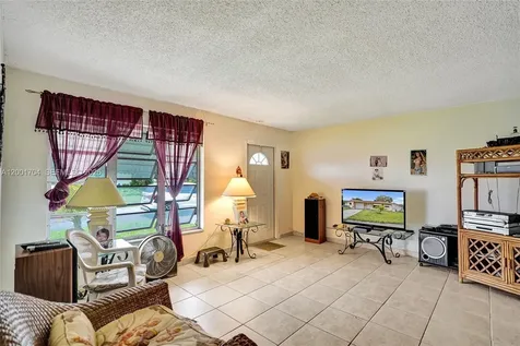 5712 NW 66th Avenue Tamarac FL 33321
