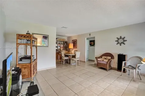 5712 NW 66th Avenue Tamarac FL 33321
