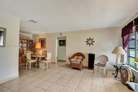 5712 NW 66th Avenue Tamarac FL 33321