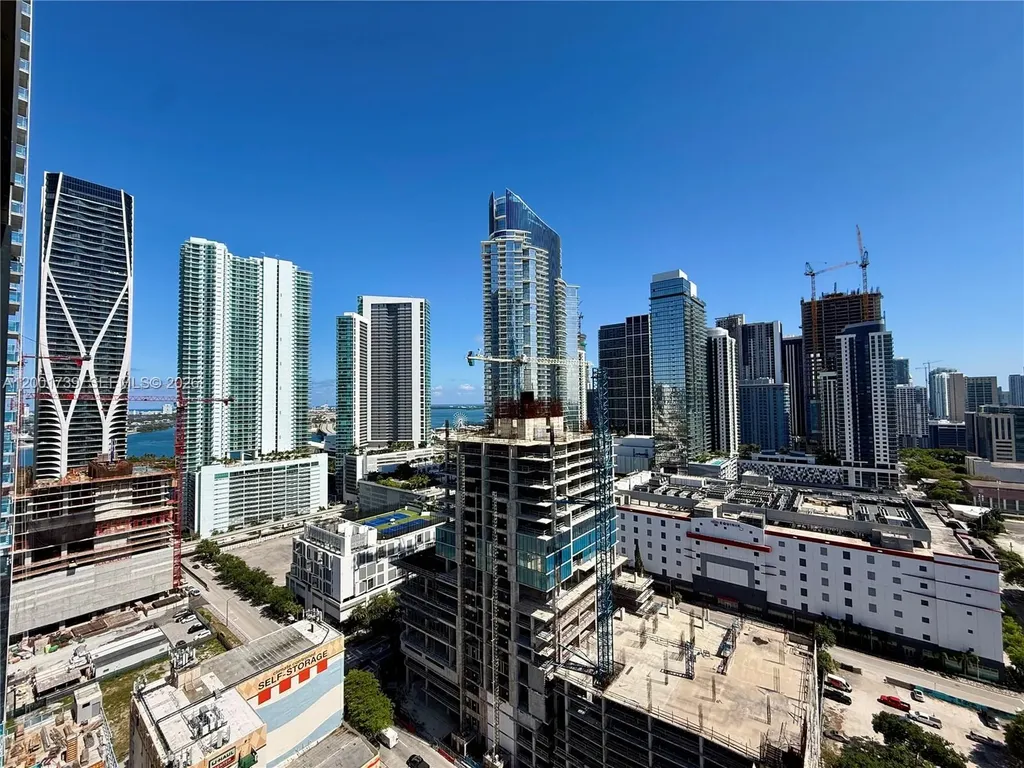 20 NE 11th Street Miami FL 33132
