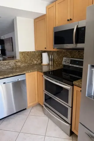 2661 NE 164th Street North Miami Beach FL 33160