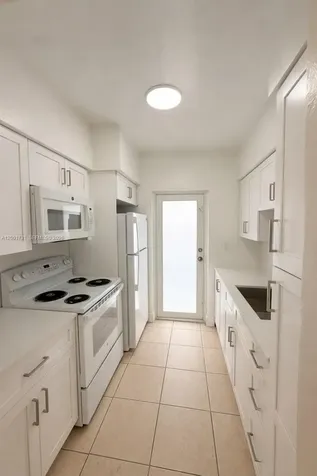 935 Bay Drive Miami Beach FL 33141