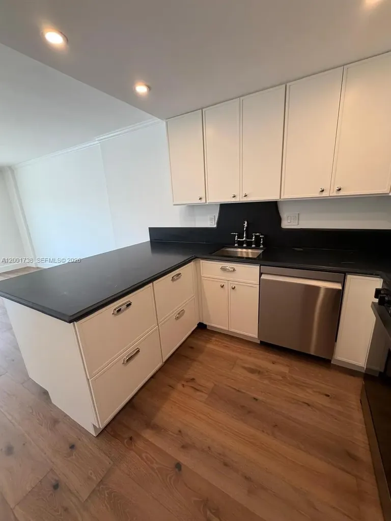 2900 NE 30th Street Fort Lauderdale FL 33306
