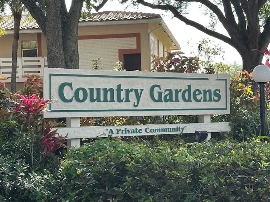 3261 NW 103rd Terrace Coral Springs FL 33065