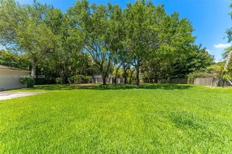 11401 SW 102nd Avenue Miami FL 33176