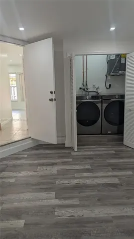 213 E Forest Oak Circle Davie FL 33325
