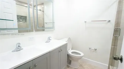 213 E Forest Oak Circle Davie FL 33325