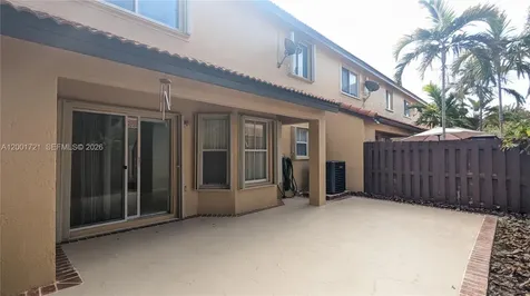213 E Forest Oak Circle Davie FL 33325