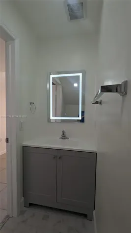 213 E Forest Oak Circle Davie FL 33325