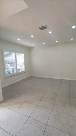 213 E Forest Oak Circle Davie FL 33325