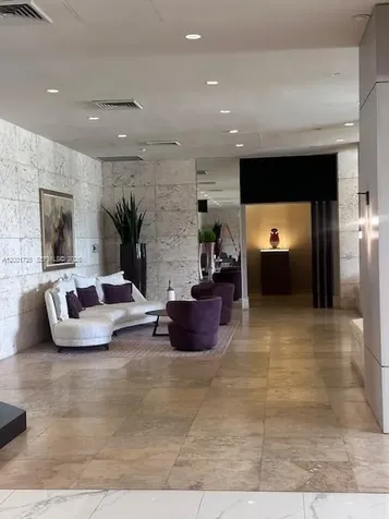 1000 W Island Boulevard Aventura FL 33160