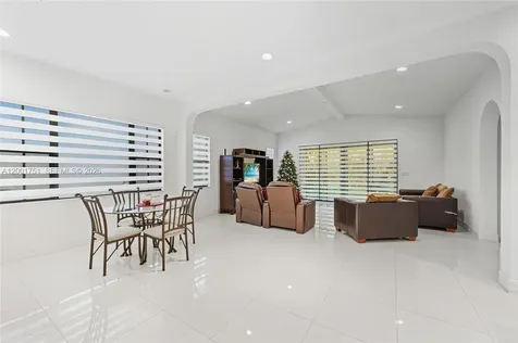 9220 E Meridian Drive Parkland FL 33076