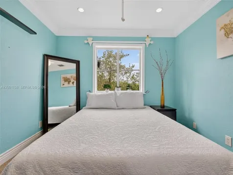 567 Live Oak Lane Weston FL 33327