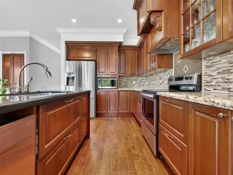 567 Live Oak Lane Weston FL 33327