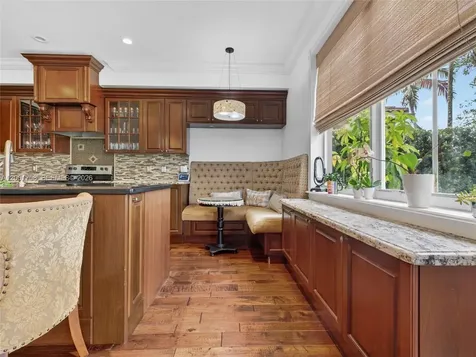 567 Live Oak Lane Weston FL 33327