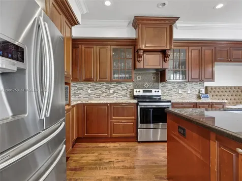 567 Live Oak Lane Weston FL 33327