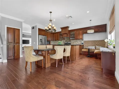 567 Live Oak Lane Weston FL 33327