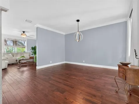 567 Live Oak Lane Weston FL 33327