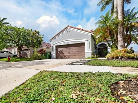 567 Live Oak Lane Weston FL 33327