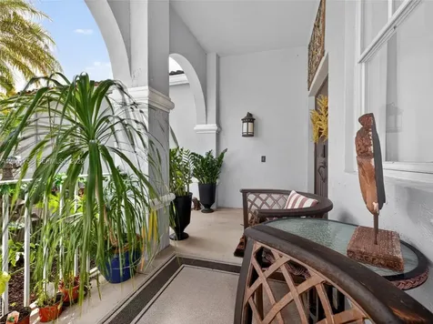 567 Live Oak Lane Weston FL 33327