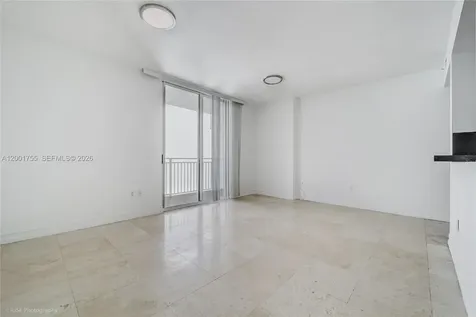 185 SE 14th Terrace Miami FL 33131