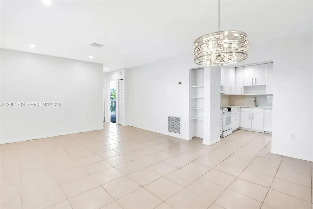 15391 S Dixie Highway 60 Highway Palmetto Bay FL 33157
