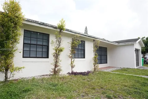 4290 NW 120th Way Sunrise FL 33323