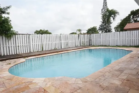 4290 NW 120th Way Sunrise FL 33323