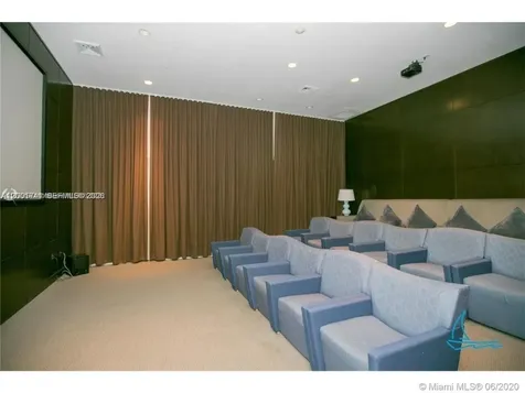 2775 NE 187th Street Aventura FL 33180