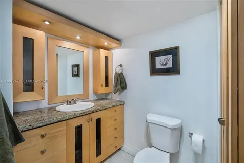 555 NE 15th Street Miami FL 33132