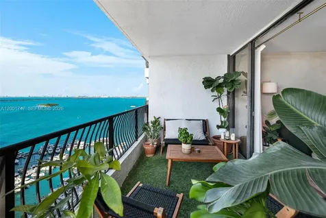 555 NE 15th Street Miami FL 33132