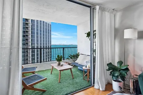 555 NE 15th Street Miami FL 33132