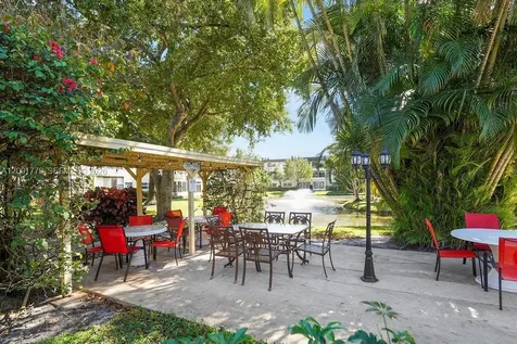 5121 W Oakland Park Boulevard Lauderdale Lakes FL 33313
