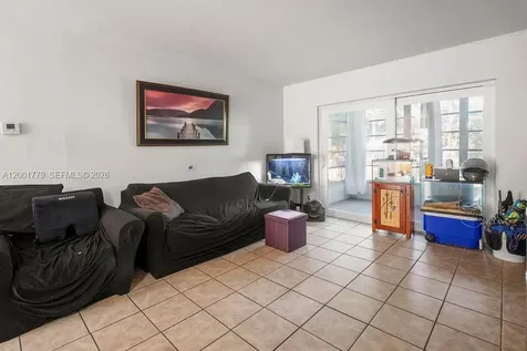 5121 W Oakland Park Boulevard Lauderdale Lakes FL 33313