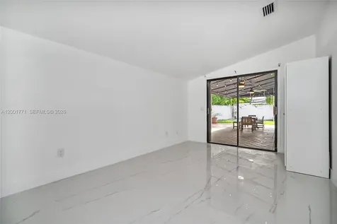 230 Cranwood Drive Key Biscayne FL 33149