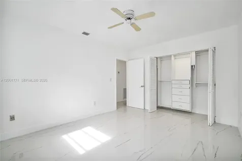 230 Cranwood Drive Key Biscayne FL 33149