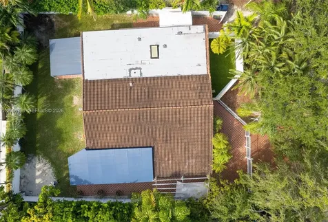 230 Cranwood Drive Key Biscayne FL 33149