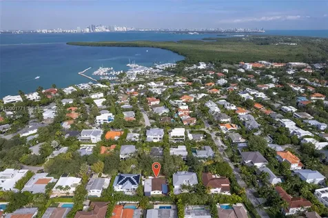 230 Cranwood Drive Key Biscayne FL 33149
