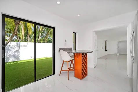 230 Cranwood Drive Key Biscayne FL 33149