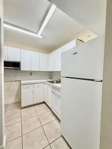 10403 N Kendall Drive Miami FL 33176
