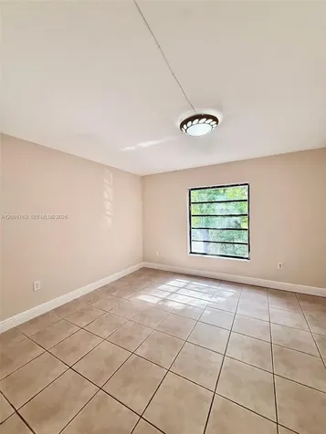 10403 N Kendall Drive Miami FL 33176