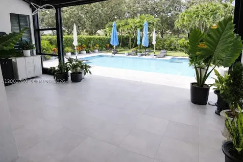 8537 NW 39th Court Cooper City FL 33024