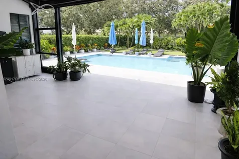 8537 NW 39th Court Cooper City FL 33024