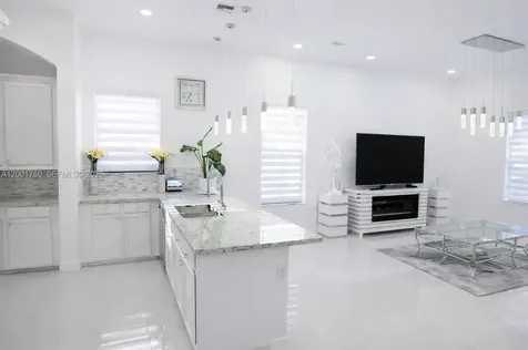 8537 NW 39th Court Cooper City FL 33024