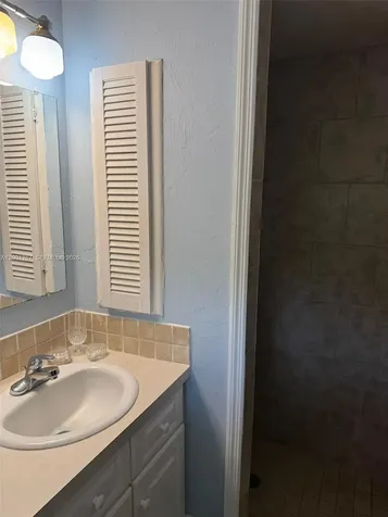 1507 1509 SE 24th Avenue Cape Coral FL 33990