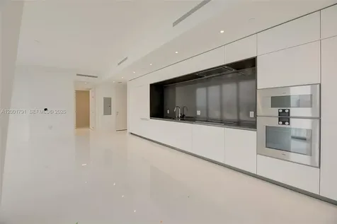 300 Biscayne Boulevard Way Miami FL 33131